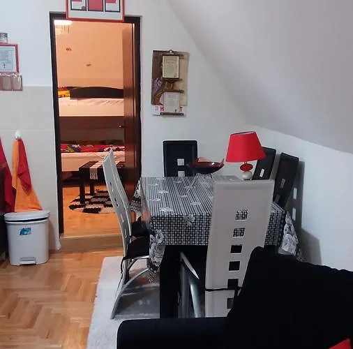 Car 19 شقة كوباونيك